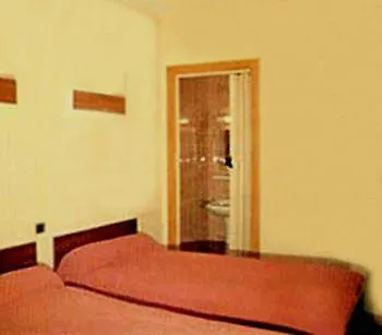 Hotel A La Croix De Malte Lourdes