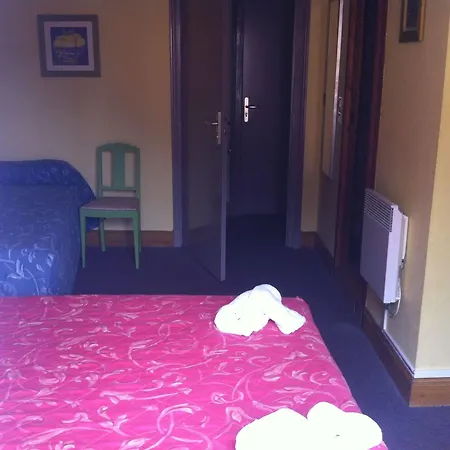 A La Croix De Malte Hotel 2*