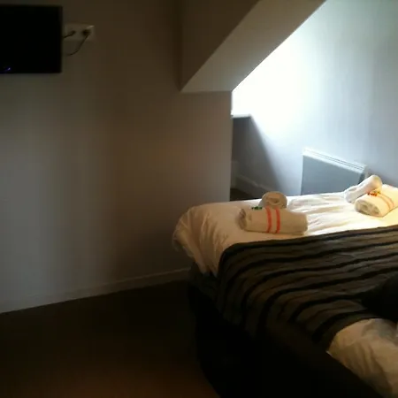A La Croix De Malte Hotel